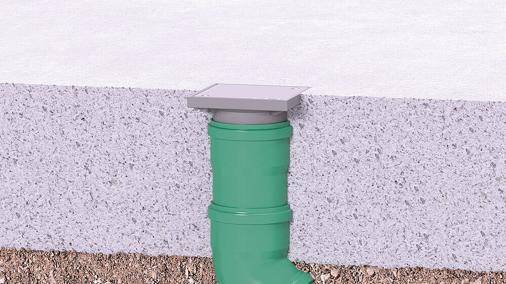 Cleaning closures in a floor plate.